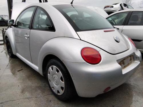 VOLKSWAGEN NEW BEETLE BERLINA (9C1/1C1) — vehículo donante para recambios 