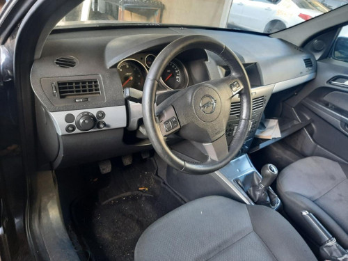 OPEL ASTRA H BERLINA 
