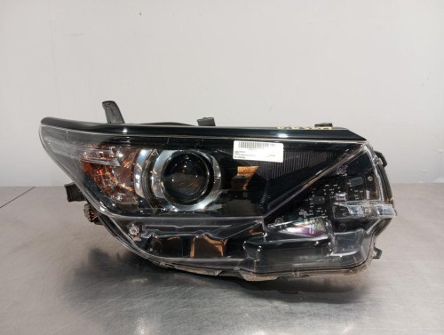  FARO DERECHO TOYOTA AURIS (E18) 