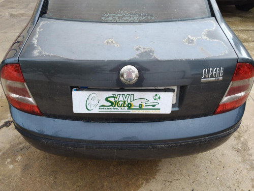 TAPA MALETERO Skoda Superb (3U4)(2002->) Skoda Superb (3U4)(2002->) 