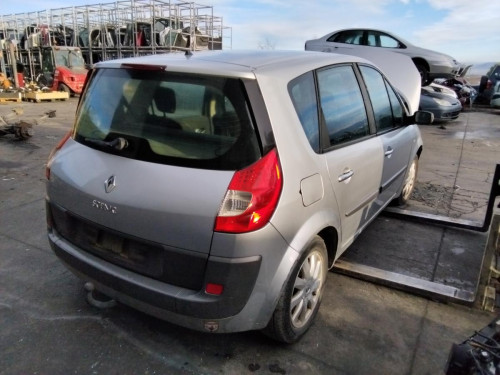 RENAULT SCENIC II (JM) — vehículo donante para recambios 