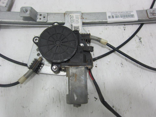 ELEVALUNAS DELANTERO IZQUIERDO Volkswagen POLO III (6N1) 