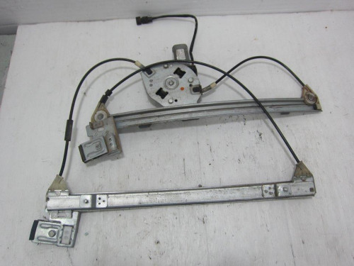 ELEVALUNAS DELANTERO IZQUIERDO Volkswagen POLO III (6N1) 