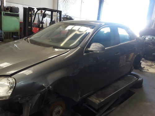 VOLKSWAGEN JETTA V (1K2) — автомобиль-донор на запчасти 