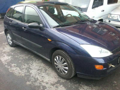 FORD FOCUS BERLINA (CAK)
