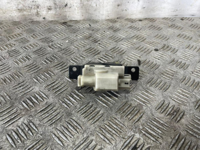 CERRADURA MALETERO / PORTON