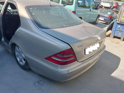 MERCEDES-BENZ CLASE S (BM 220) BERLINA