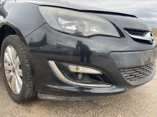 PARAGOLPES DELANTERO Opel ASTRA J BERLINA 5P 