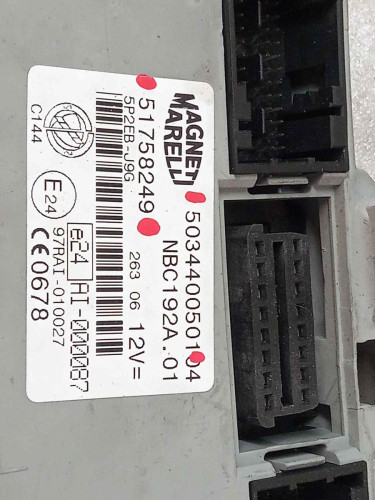  CAJA RELES / FUSIBLES FIAT STILO (192) 