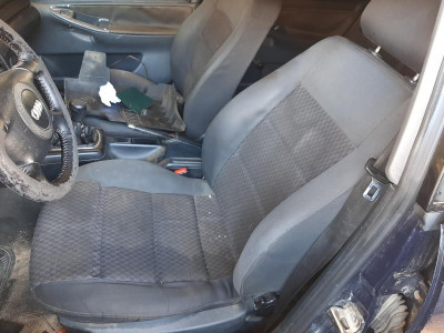 AUDI A4 AVANT (B5)