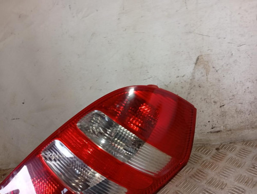 PILOTO TRASERO DERECHO 