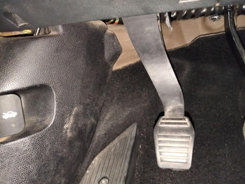 PEDAL EMBRAGUE Ford FIESTA (CBK) 