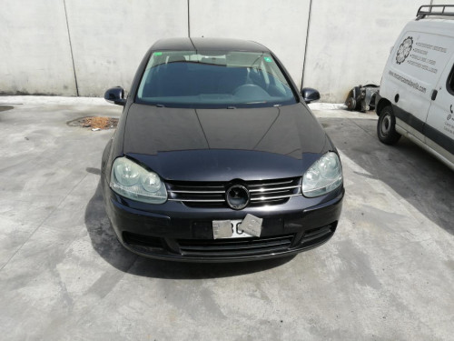 VOLKSWAGEN GOLF V (1K1)(10.2003) — автомобиль-донор на запчасти 