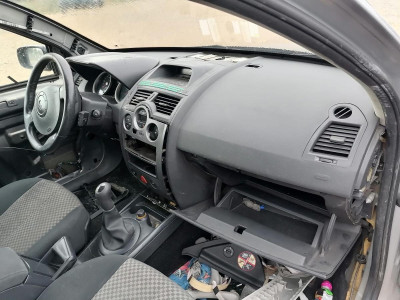 RENAULT MEGANE II CLASSIC BERLINA