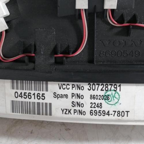  CUADRO INSTRUMENTOS VOLVO XC70 