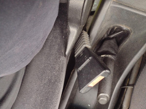 ENGANCHE CINTURON DELANTERO DERECHO Opel ZAFIRA A 