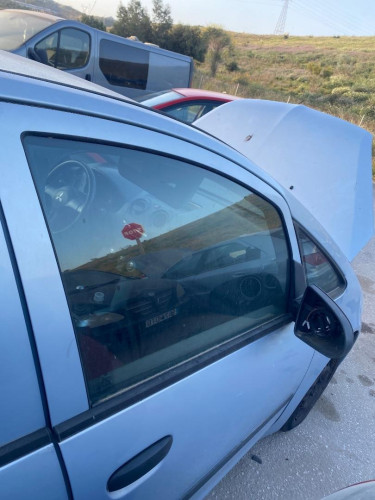 LUNA DELANTERA DERECHA Mitsubishi COLT CZ3 BERL. 5 (Z30A) 