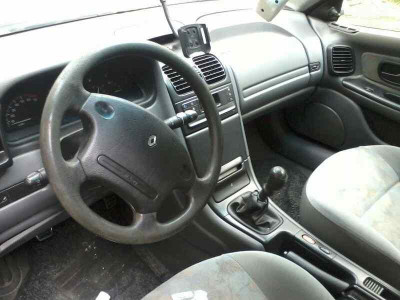 RENAULT LAGUNA (B56)