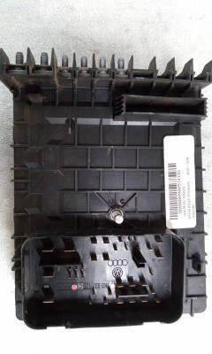 CAJA RELES / FUSIBLES, AUDI, A3 (8P1)