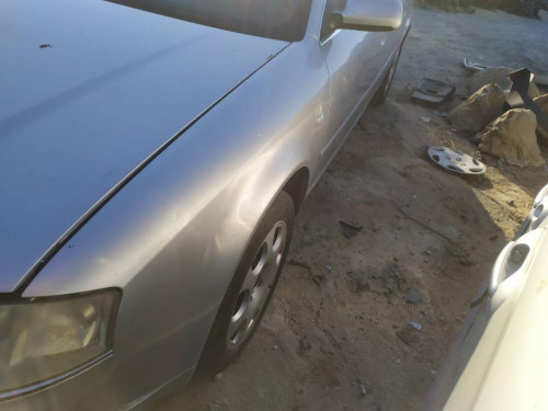  AUDI A6 BERLINA (4B2) 
