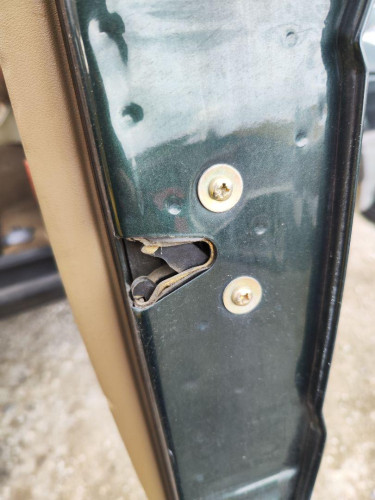  CERRADURA PUERTA DELANTERA DERECHA LAND ROVER DISCOVERY (LT) 
