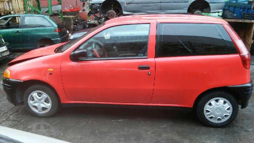  FIAT I PUNTO (176) BERLINA 