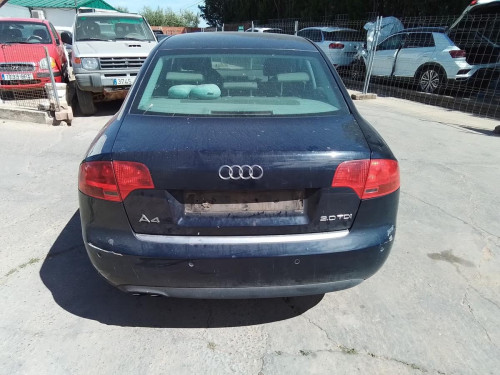  AUDI A4 BERLINA (8E) 