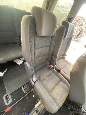 ASIENTO TRASERO MEDIO
