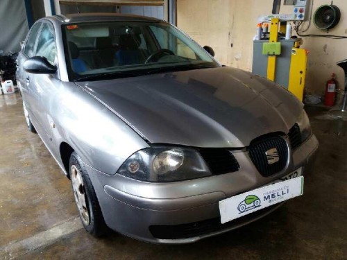 SEAT IBIZA (6L1) — vehículo donante para recambios 