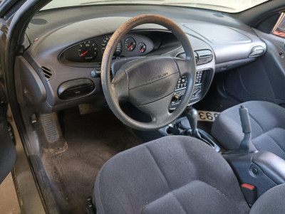CHRYSLER STRATUS JA BERLINA