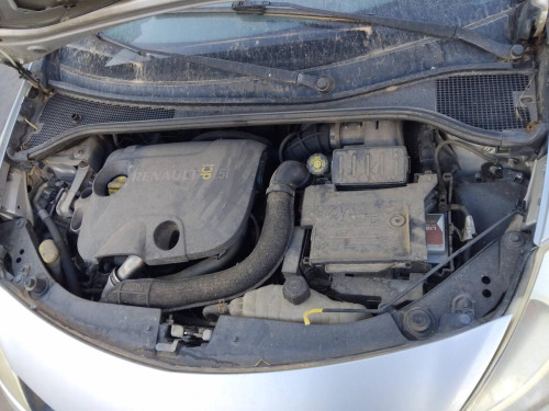 Renault Clio II Fase II (B/CB0)(2001->) — автомобиль-донор на запчасти 
