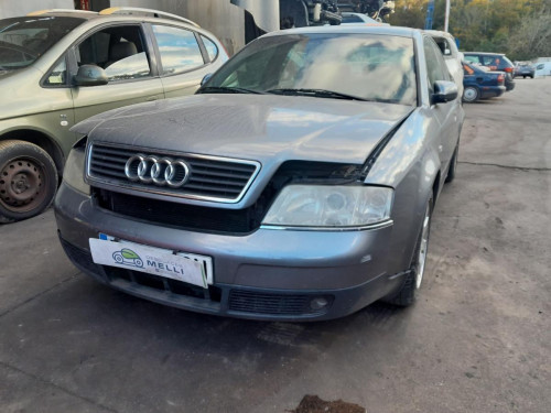  AUDI A6 BERLINA (4B2) 