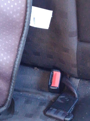 ENGANCHE CINTURON TRASERO DERECHO, VOLKSWAGEN, PASSAT BERLINA (3B3)