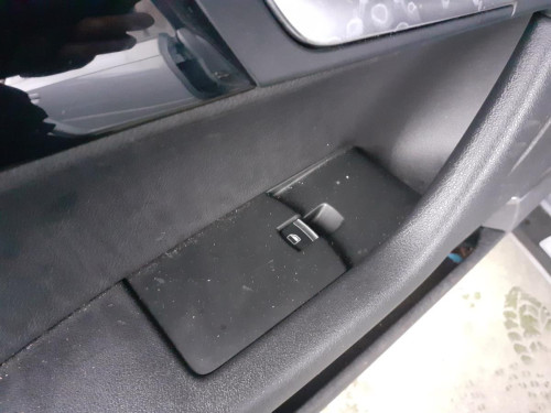  MANDO ELEVALUNAS DELANTERO DERECHO AUDI A3 SPORTBACK (8PA) 