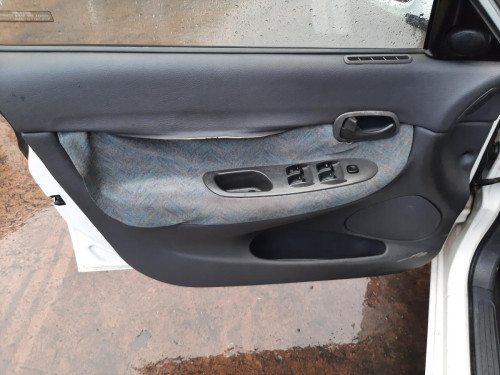  DAEWOO NUBIRA BERLINA 