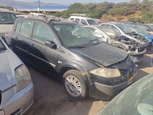 RENAULT MEGANE II BERLINA 5P — vehículo donante para recambios 