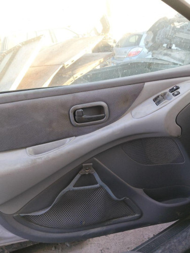 GUARNECIDO PUERTA DELANTERA IZQUIERDA Nissan ALMERA TINO (V10M) 