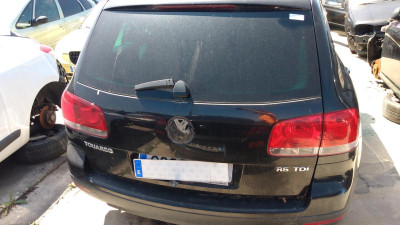 VOLKSWAGEN TOUAREG (7L6)