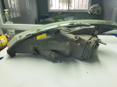 FARO DERECHO, Ford, FOCUS BERLINA (CAK)