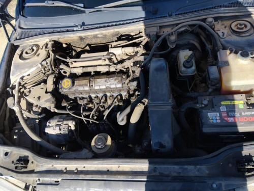  Renault Laguna (B56)(1994->) SIN IDENTIFICAR 