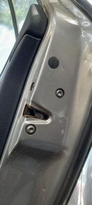 CERRADURA PUERTA TRASERA DERECHA