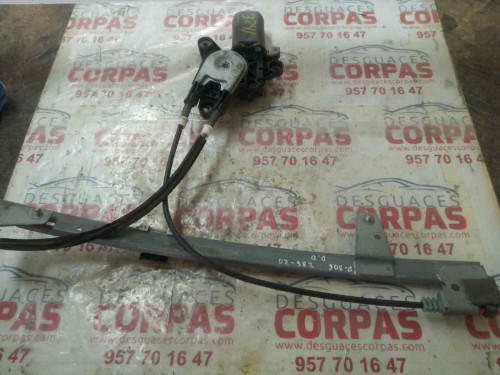 ELEVALUNAS DELANTERO DERECHO Ford ESCORT BERL./TURN./CAB./EXPRESS 