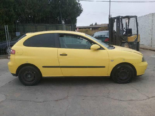 SEAT IBIZA (6L1) — vehículo donante para recambios 