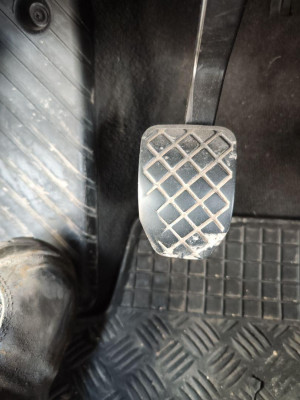 PEDAL EMBRAGUE