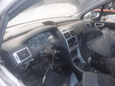 PEUGEOT 307 (S1)(04.2001)