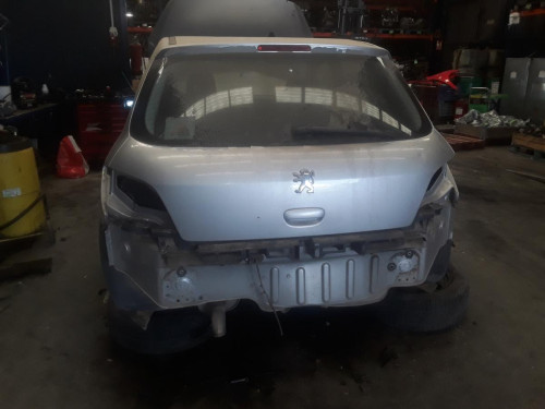 PEUGEOT 307 (S1)(04.2001) — автомобиль-донор на запчасти 