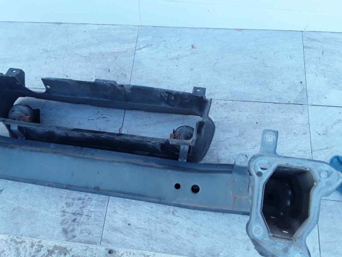 REFUERZO PARAGOLPES DELANTERO Volvo V50 FAMILIAR 