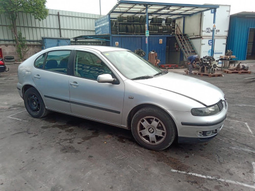  SEAT LEON (1M1) 