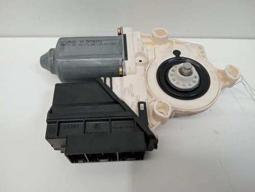  MOTOR ELEVALUNAS DELANTERO DERECHO SEAT IBIZA (6L1) 