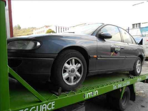 ALETA DELANTERA IZQUIERDA Opel OMEGA B 